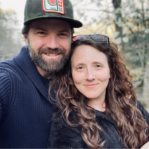 Meet your Posher, Laurie - Picture 1 of 1